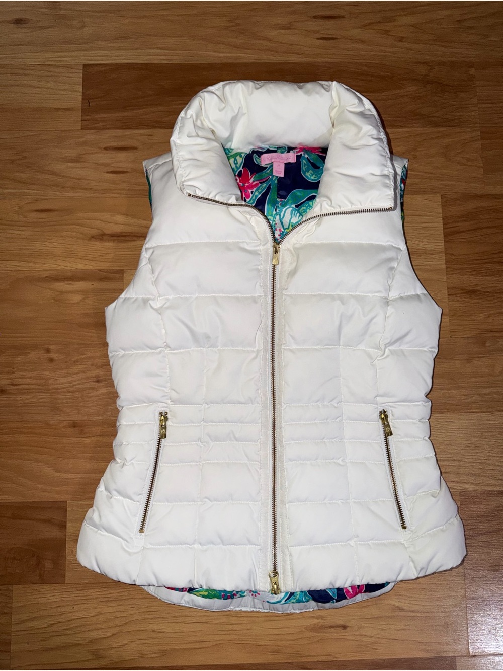 Women's White Puffer Vest with Quilted Design